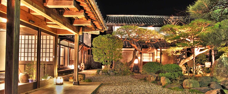 二百年の農家屋敷 宮本家［埼玉／秩父・西谷津温泉］庭園。