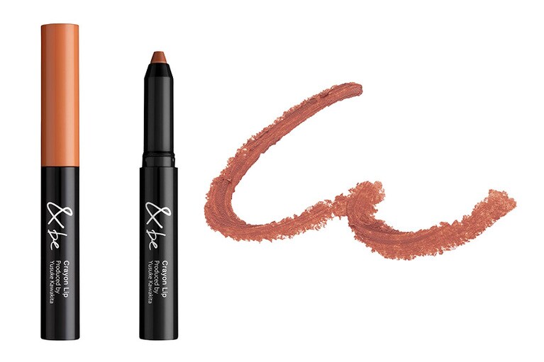 ＆be クレヨンリップ ナッツブラウン。