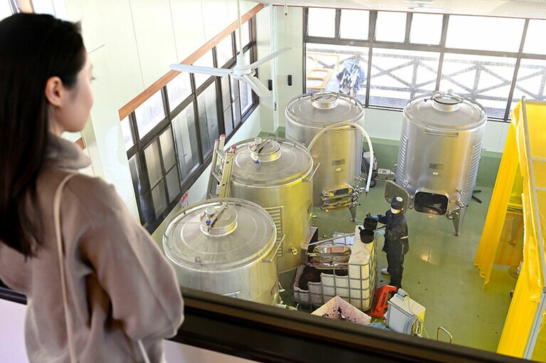 10～11月にかけては、醸造風景を見学することもできます。