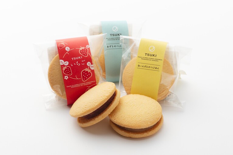 ぎんざ 空也　空いろ／[季節限定いちごあん入り] つき8個セット｜あんこクッキーサンドの詰合せ　2,378円。