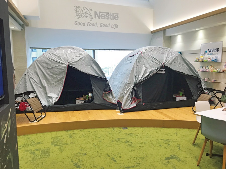 ネスレは仮眠をとることができるテントを期間限定で設営。