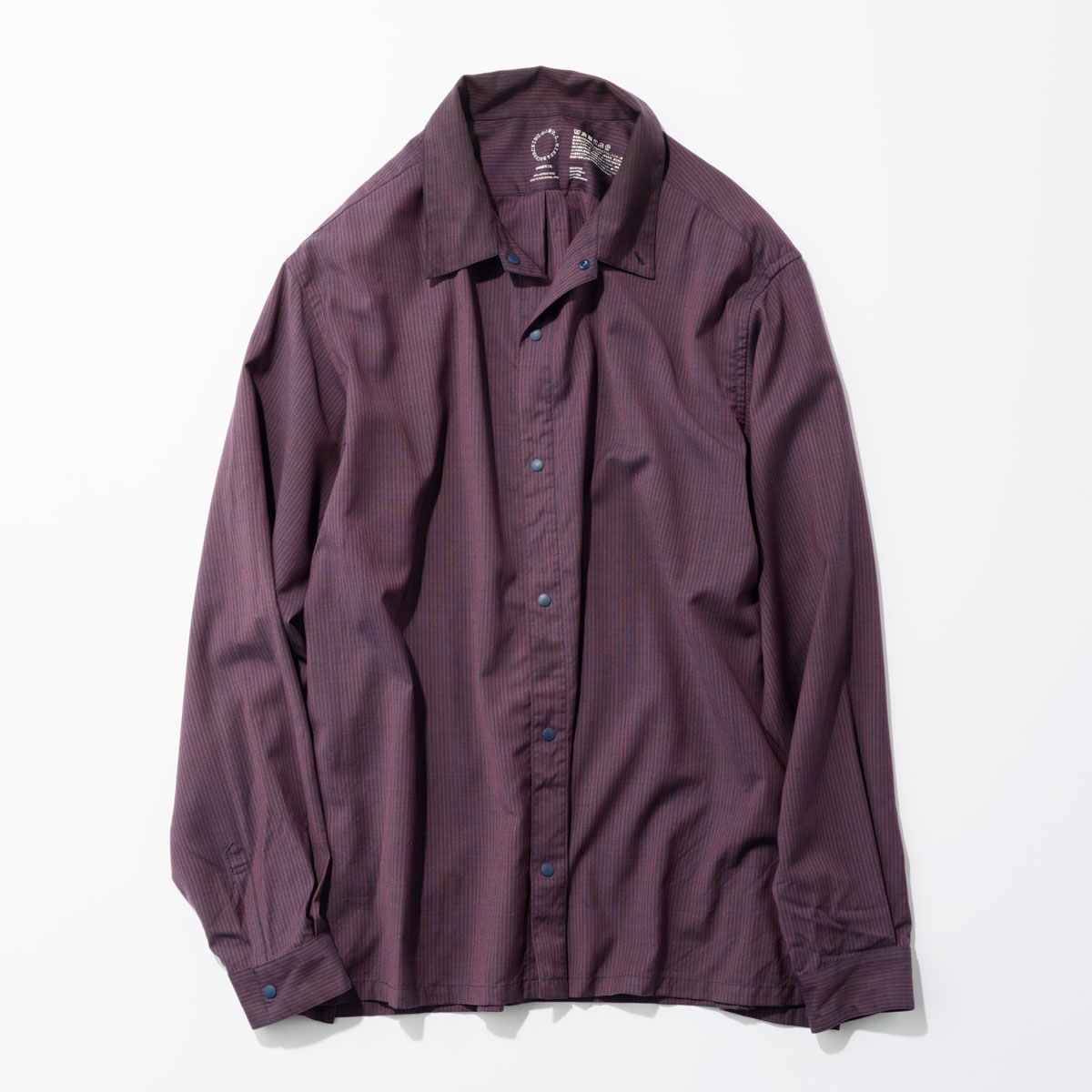 山と道“メリノ シャツ”／26,000円。