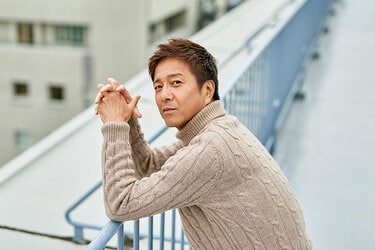 キング・オブ・セーターブック降臨！ 風間トオルが撮影時の思い出を激