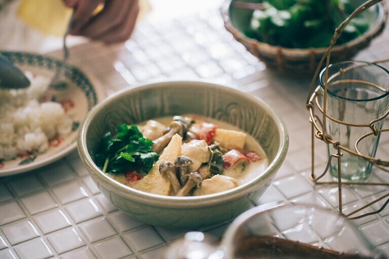 「おうちシェフPRO」ならこんなメニューも。グリーンカレー。