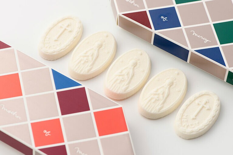 MOTHER OF MERCY 各5個入り 1,500円／但馬屋老舗