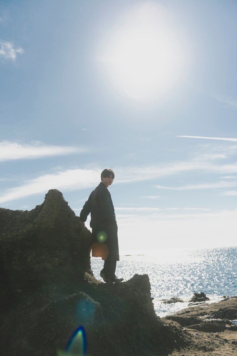 佐渡・宿根木に残る原風景に魅せられて。俳優・工藤阿須加さんと江戸時代にタイムスリップ【通いたくなる島、佐渡】