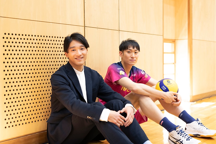 柳田将洋選手（右）と坪田侑也さん