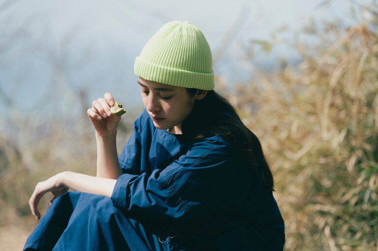 自然を肌で感じる“サンダルハイク”の春旅へ！ 「Teva」のサンダルでいく、鎌倉満喫日帰りトレイル