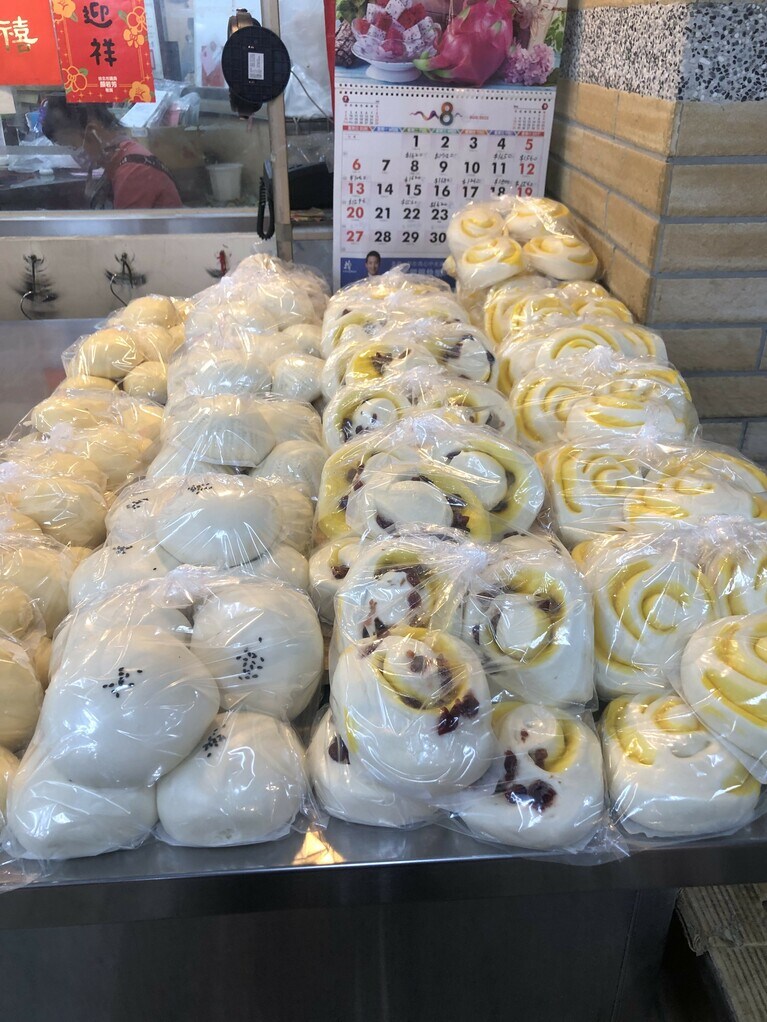 永楽市場は今なお台湾有数の市場として観光客に人気のスポット。