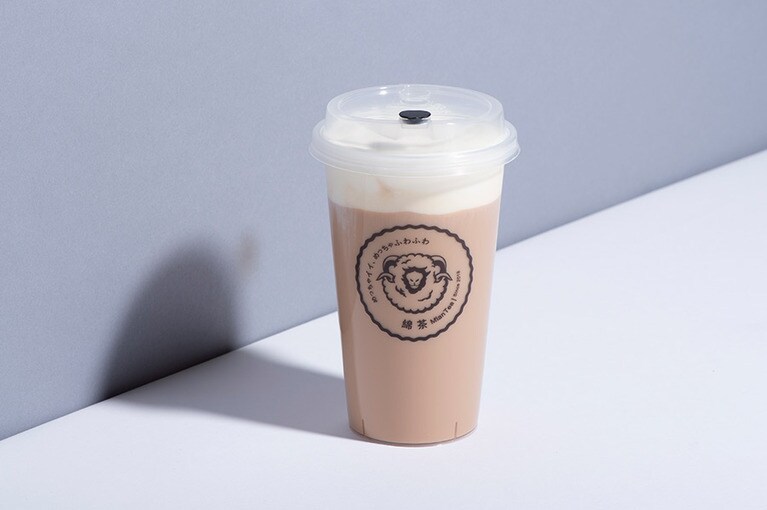 綿茶「ミルクティー+チーズミルクフォーム」481円。