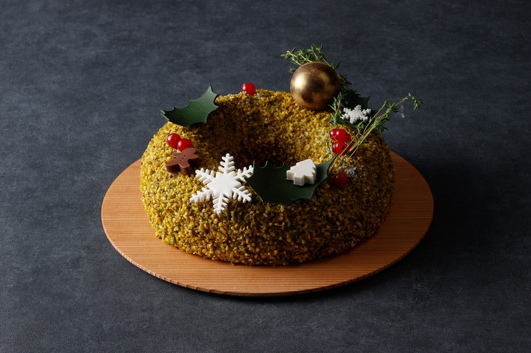 新作「クロンヌ ド ノエル」（限定100個）10,000円。直径19cm×高さ9.5cm。