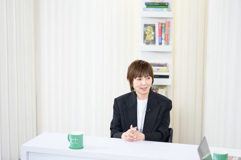 90年代の自分を振り返る渡辺満里奈さん