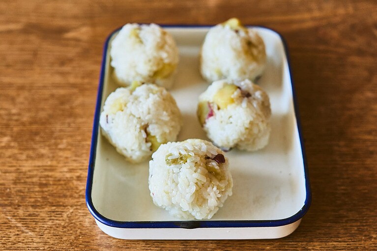 さつまいもの炊き込みおむすび