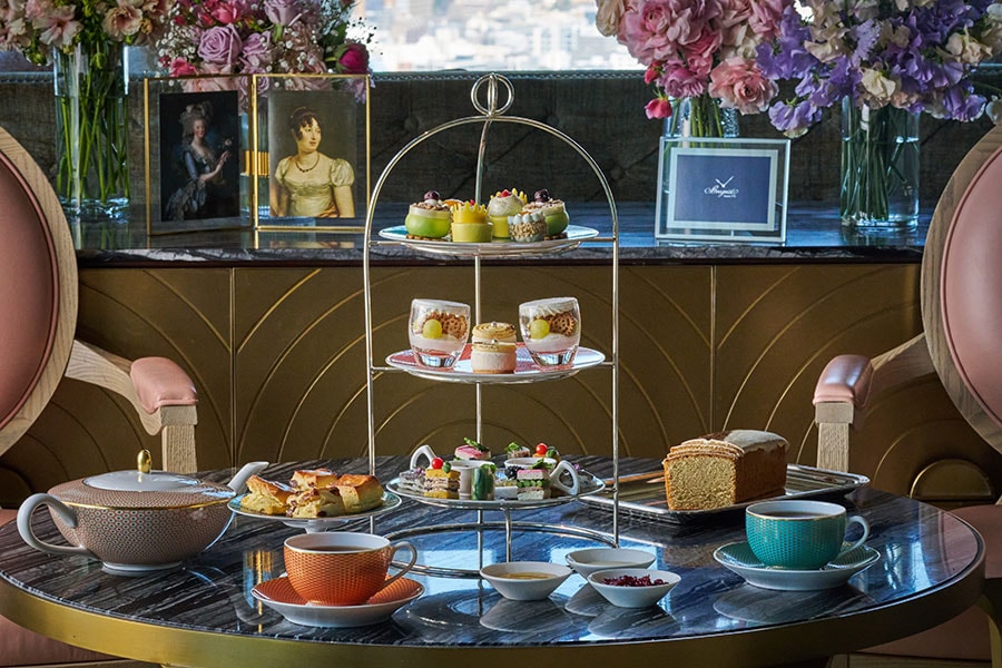 「Breguet ‘Queen of Naples' Afternoon Tea」のイメージ。1名9,240円（税込・サ別）。