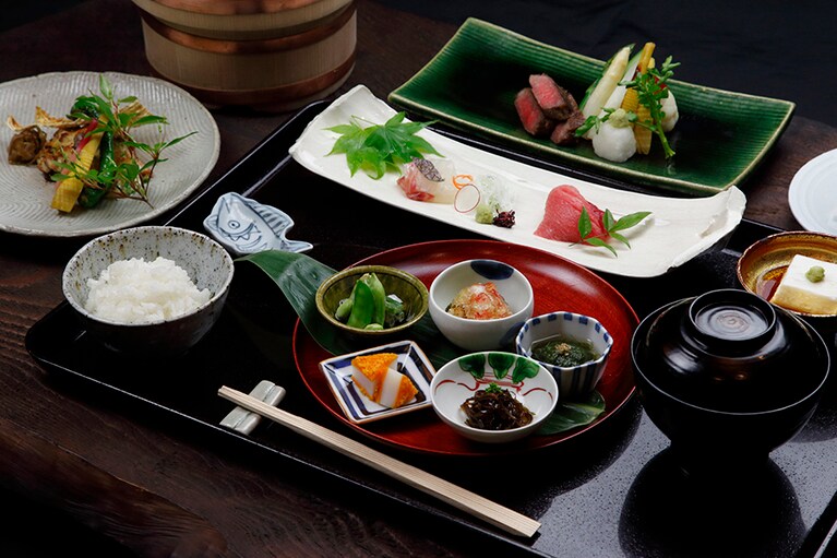 板室温泉 大黒屋［栃木／板室温泉］夕食イメージ。