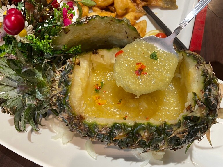 予約限定のこのメニューは、盛り付けも特別仕様。味はもちろんのこと、見た目も映えます。