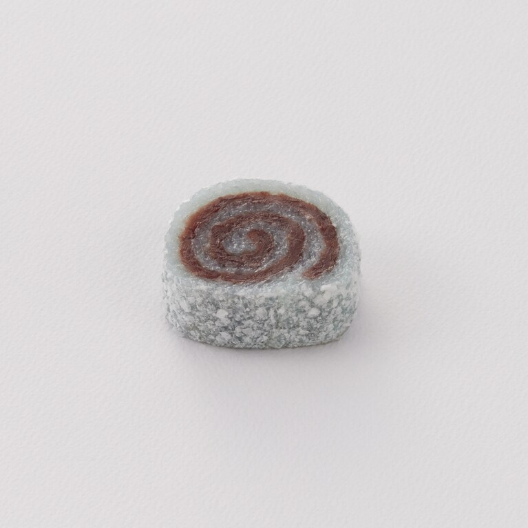 道明寺製「巻水」573円。