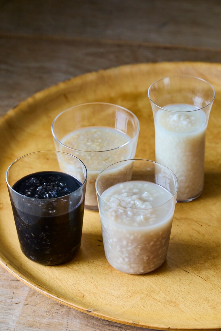 さまざまな麹。それぞれに個性がある。撮影／寺澤太郎　『麹づくりと発酵しごと』より