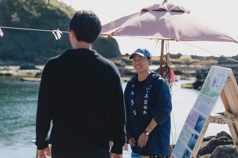 佐渡・宿根木に残る原風景に魅せられて。俳優・工藤阿須加さんと江戸時代にタイムスリップ【通いたくなる島、佐渡】