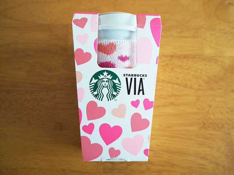 スターバックス ヴィア 8本入り＆スリーブ付きリユーザブルカップセット 1,900円。