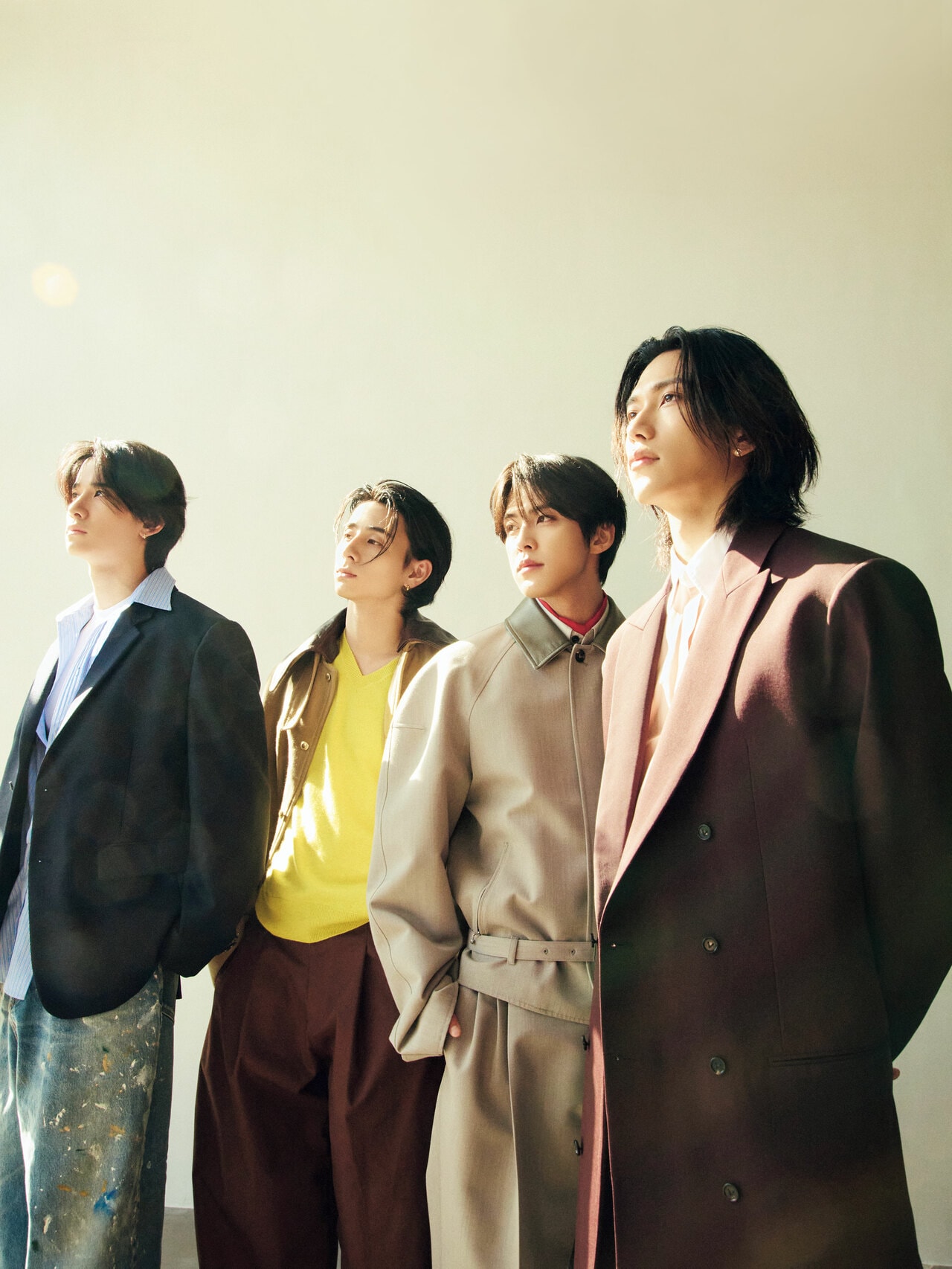 JI BLUE。左から佐藤景瑚さん（JO1）、西洸人さん（INI）、河野純喜さん（JO1）、池﨑理人さん（INI）。