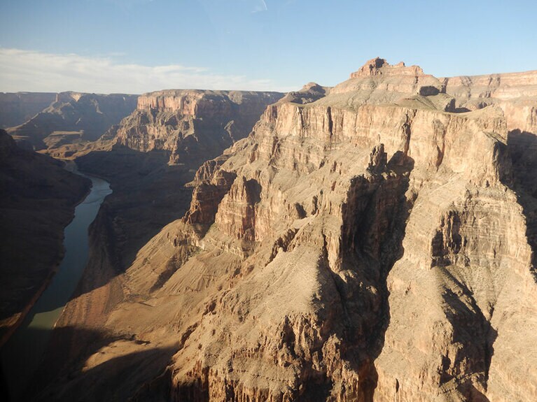 グランドキャニオンの壮大な眺めを眼下に。