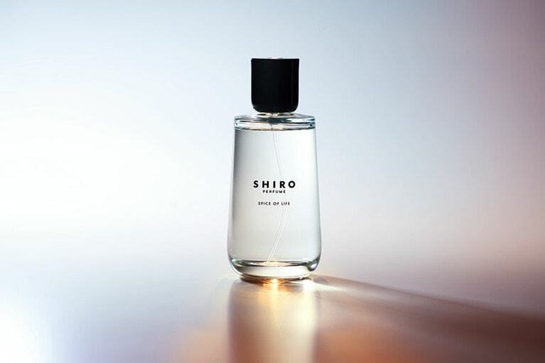 エクスクルーシブラインの「SHIRO PERFUME」は全12種。100ml 15,000円。