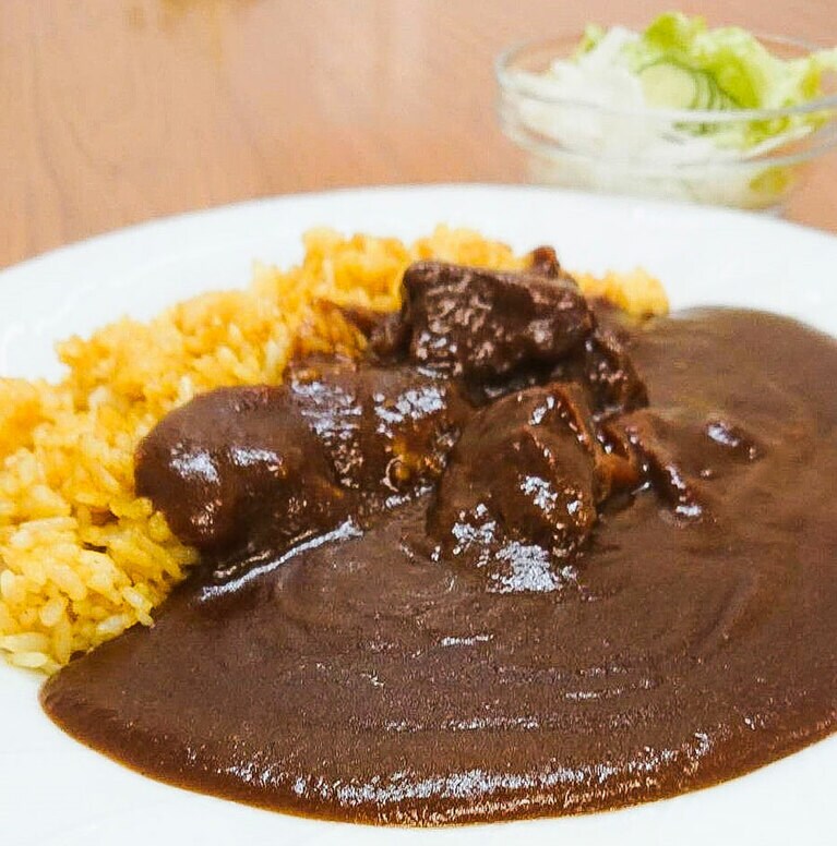 ビーフカレー 3袋入り 3,300円。