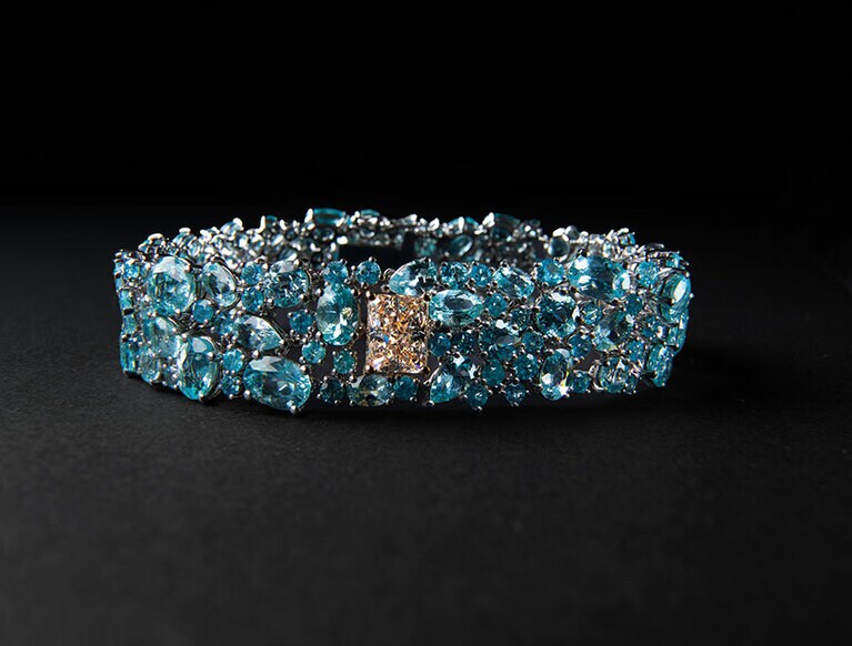 「情熱」を表すファンタジーカット コレクション。