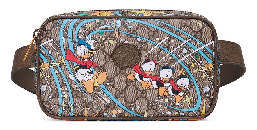 DISNEY×GUCCI ベルトバッグ ［W24cm×H14cm×D5.5cm］132,000円(税込)。©Disney