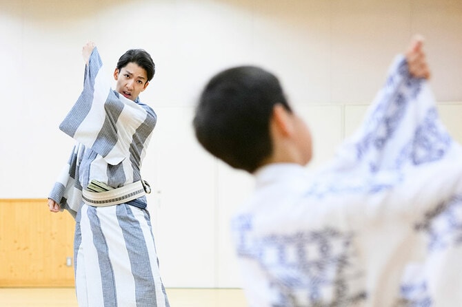 2ページ目)「親が歌舞伎俳優でなくとも…」 尾上右近が、尾上眞秀の