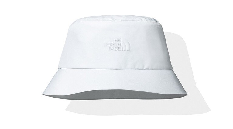 UNDYED HAT 7,150円。