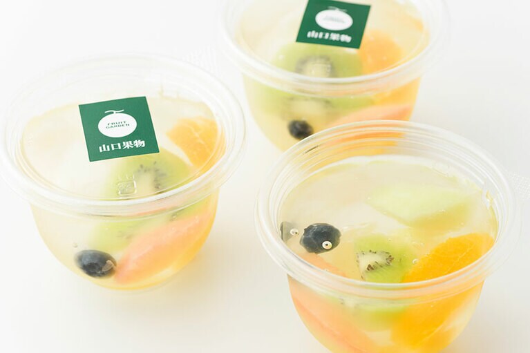 【大阪府】FRUIT GARDEN 山口果実「フルーツポンチゼリー」各352円(300g)。