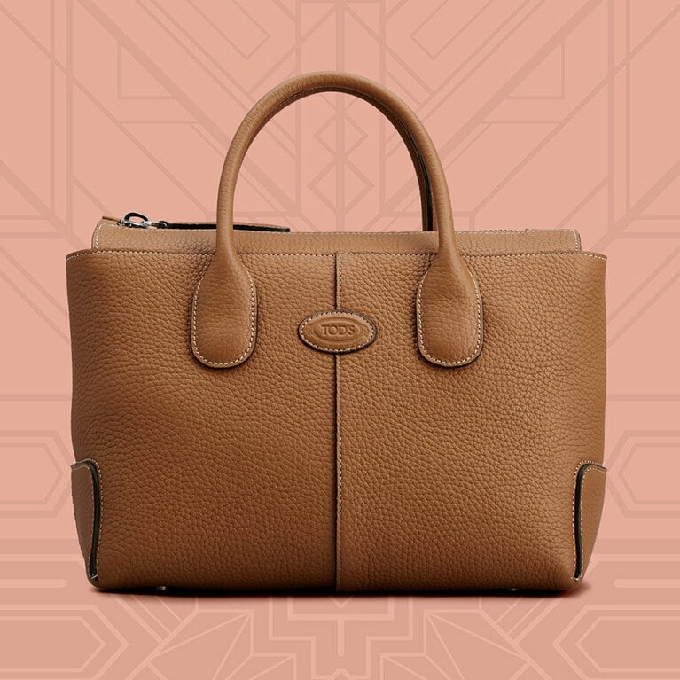 「トッズ ディーアイ バッグ 」H19×W35×D15cm　292,600円