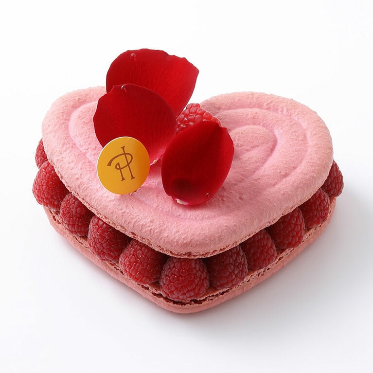 クール イスパハン 約12cm 4,320円(マカロンローズ、ローズ風味クリーム、ライチ、フランボワーズ)。※店頭受け取りのみ