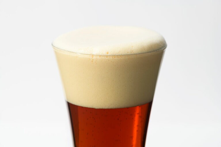 【秋田】わらび座の「田沢湖ビール」アルト。