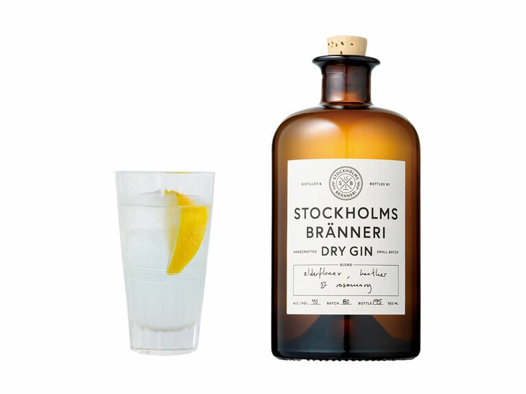 ストックホルム ブランネリドライ ジン〈500ml〉 4,500円。
