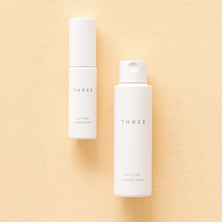 左から：ピュリファイングインティメイトミスト 30mL 4,180円、ピュリファイングインティメイトウォッシュ 100mL 4,180円／THREE