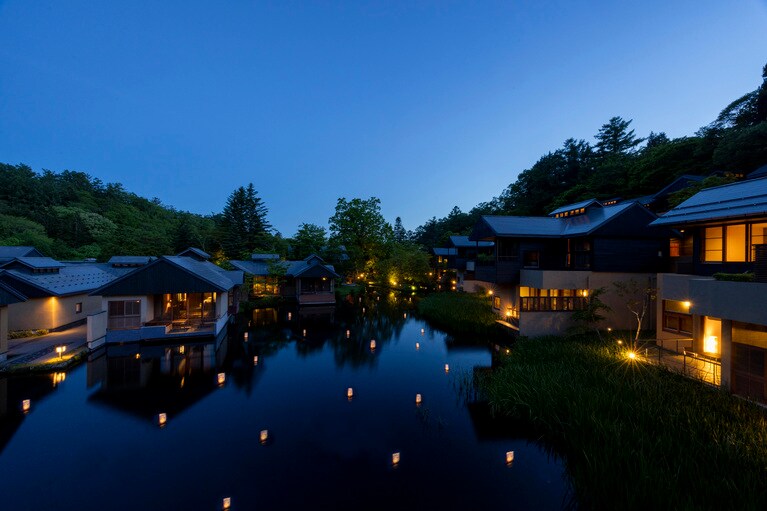 幻想的な薄暮の風景。