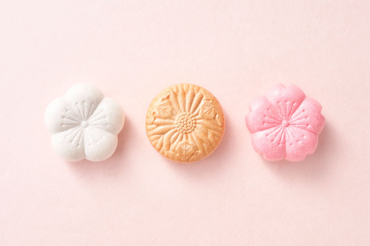 愛らしい最中の詰め合わせなどにもハートシールを付けられる！