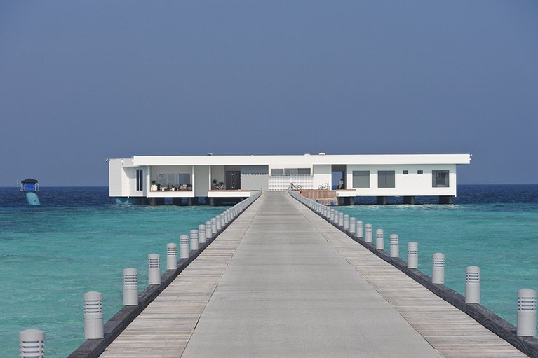 メインの桟橋から枝分かれした、独自の桟橋の突端に位置。