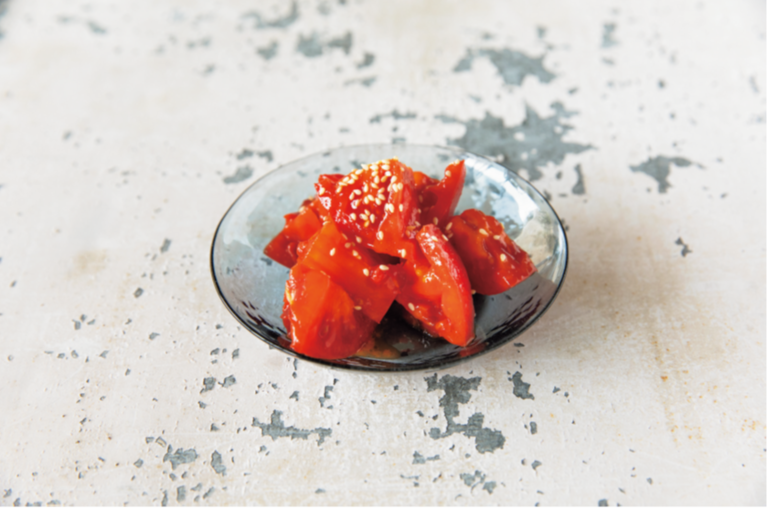 トマトと梅のヤンニョムあえ。