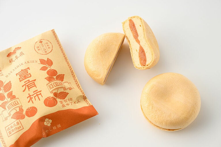 はやし柿園「富有柿最中アイス」各440円（80g）／岐阜県