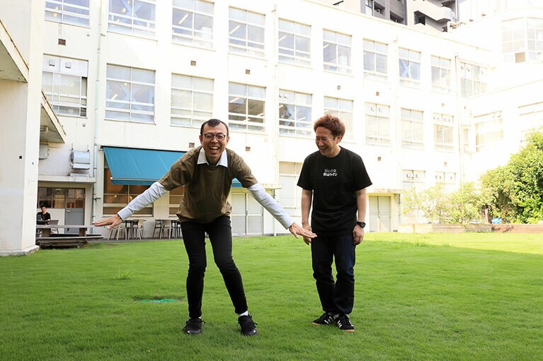 ジョイマンのネタをパラパラ写真で。