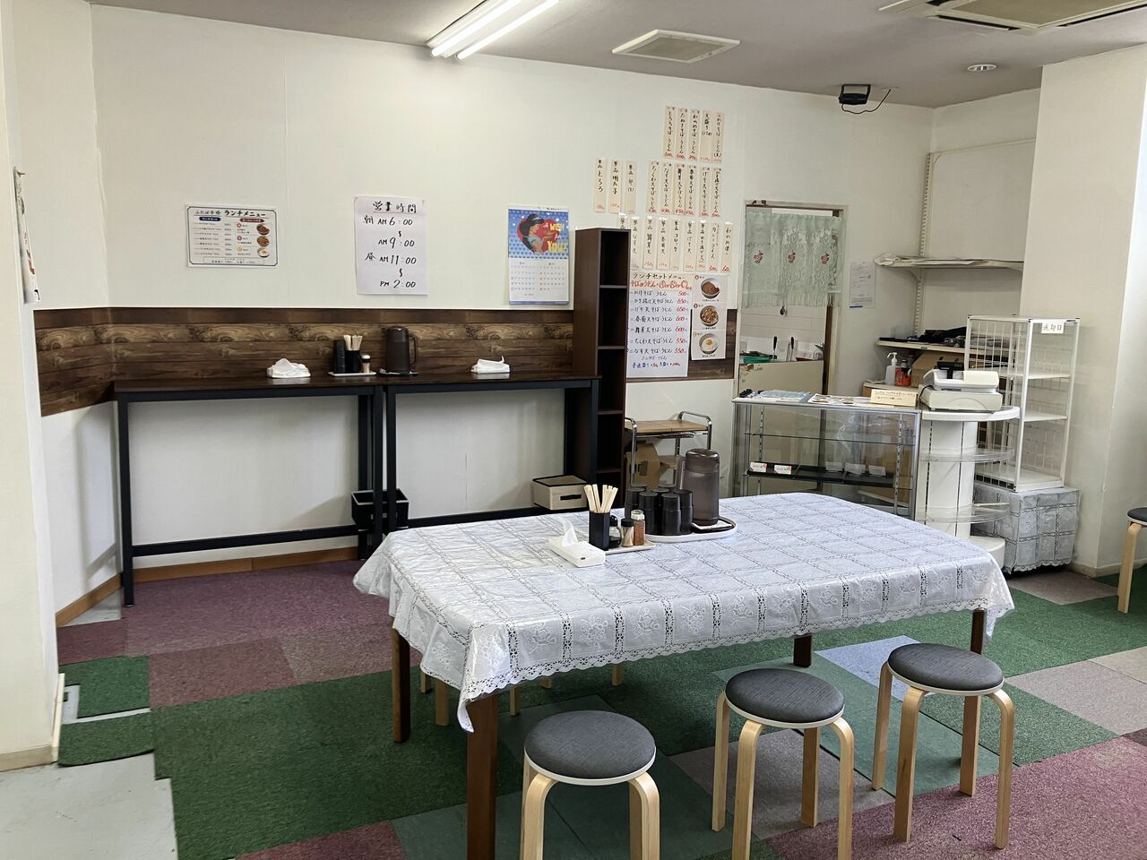 ゆったりとした店内
