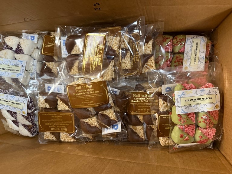 キッチン＆ショップでは、レアアイテムを求めたい。各8.50ドル。