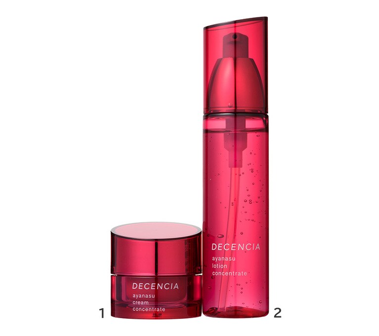 1：アヤナス クリーム コンセントレート 30g 6,050円／ディセンシア
2：アヤナス ローション コンセントレート 125mL 5,500円／ディセンシア