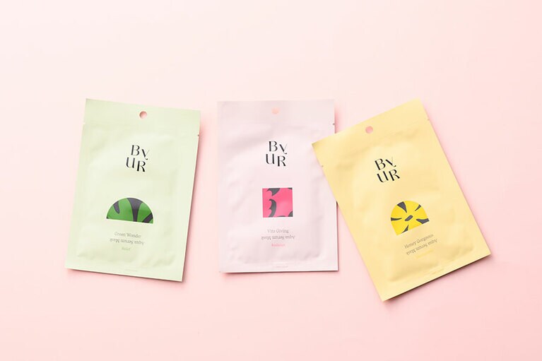 アクアセラムマスクは3種類。左から：スージンググリーン アクアセラムマスク、ビタギビング アクアセラムマスク、プランプハニー アクアセラムマスク。毛穴とお肌の悩みから選べます。