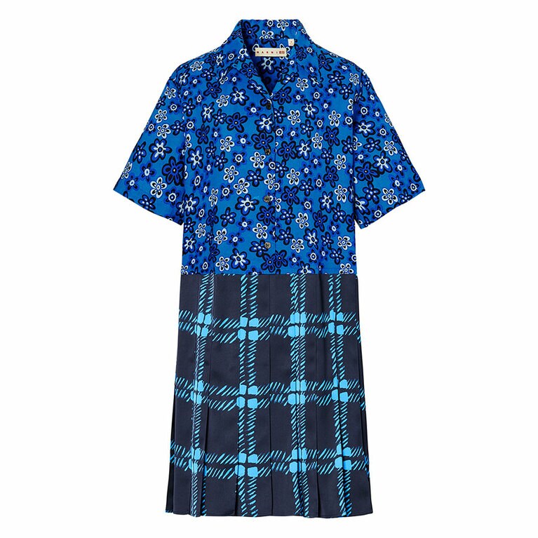 オープンカラープリーツワンピース(半袖) 5,990円。