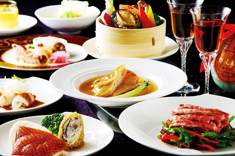 大感謝祭特選メニュー「イエロードラゴン」のイメージ。1名 15,730円(税・サ込)。